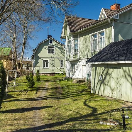 Newly Renovated Apartment In A Woodenhouse From 1910 In Martti! Turku Kültér fotó